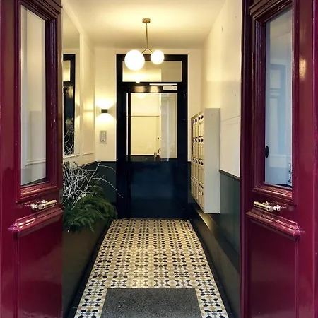 Air Cond Architect Pied-a-terre In Charonne Bastille *